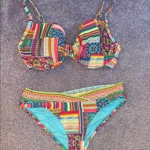 Multicolor Bikini with Underwire Support